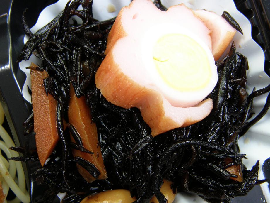 ミンチカツ弁当 アカシヤ淡路店_c0118393_17123147.jpg