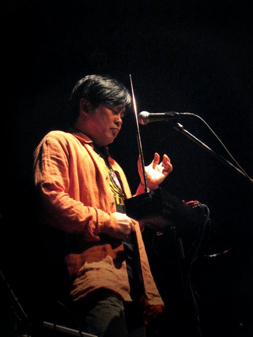 巻上公一、日比谷カタン公演_e0081206_1926682.jpg