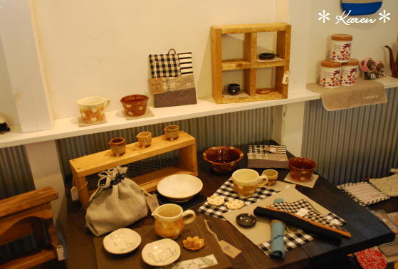 e0100826_34113.jpg