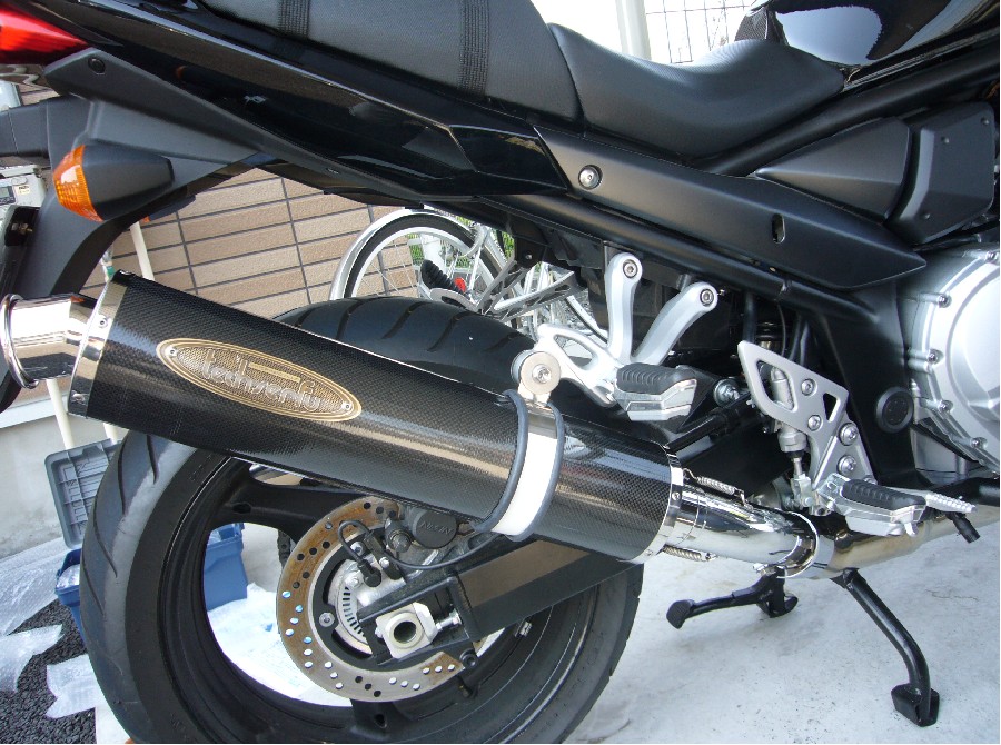 日本製 テックサーフ バンディット1250/1250S用スリップオンマフラー