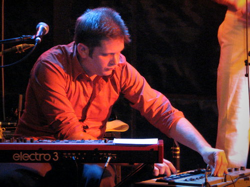 Black Light Orchestra (ブラック・ライト・オーケストラ) - Eric_e0081206_14505045.jpg