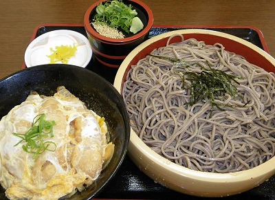 鳴門うどん_d0086228_1548263.jpg