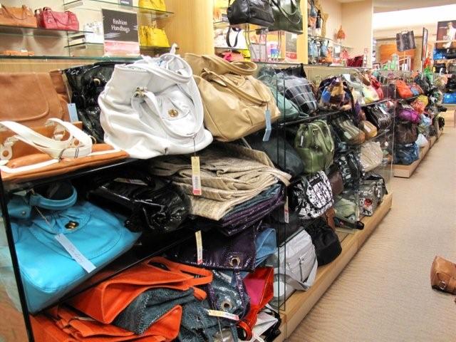 Life is a bag. More bags._c0157558_1033646.jpg