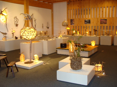 熊野古道センターで木の工芸展が開催中です_f0133861_19233467.jpg