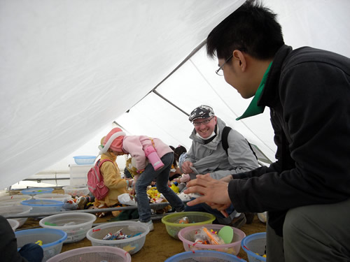 大阪城公園でのこどもカーニバルに水都大阪が広報のために出店のはずだったが・・・_a0010575_1302529.jpg