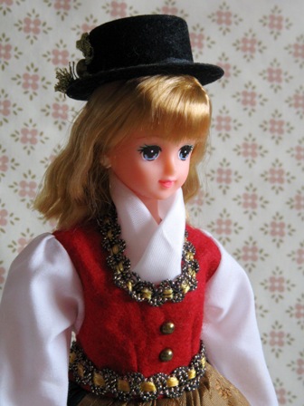 人形用オーストリアの民族衣装 1 : Der Liebling ～蚤の市フリークの