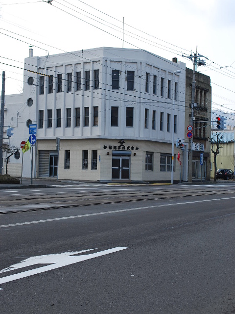 函館市豊川町の鉄筋コンクリート建築群(函館の建築紹介)_f0142606_21263475.jpg