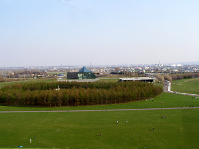 モエレ沼公園とラーメンサラダ_f0032329_17324979.jpg