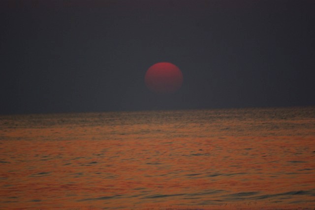 九十九里 赤い太陽 日の出 白子海岸_e0117266_14487.jpg