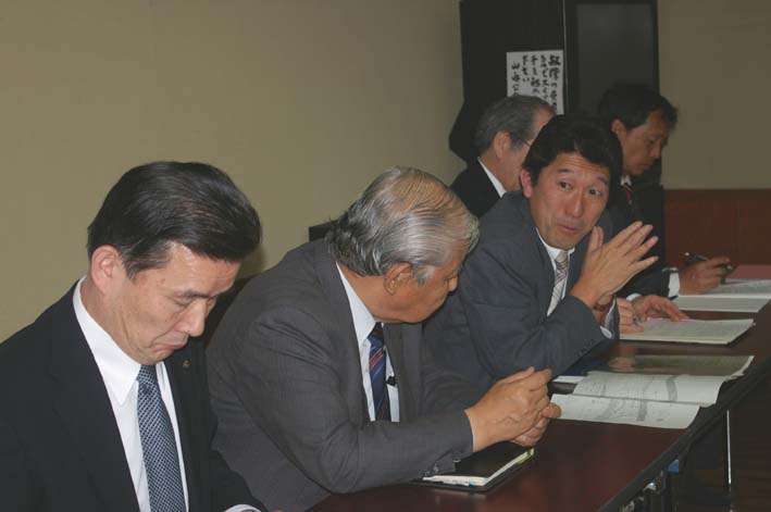 洞門山、部分開発はＮＯ！市に毅然たる態度で交渉を要請_c0014967_23582817.jpg