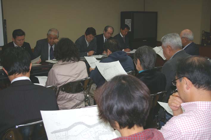 洞門山、部分開発はＮＯ！市に毅然たる態度で交渉を要請_c0014967_23585885.jpg