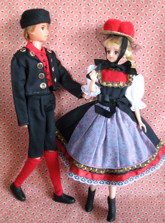 人形用ドイツの民族衣装 2 Der Liebling 蚤の市フリークの雑貨手帳
