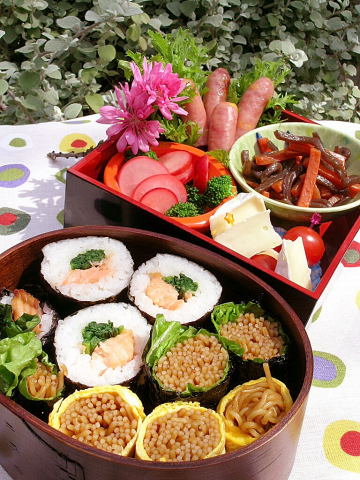 家族でお出かけ 巻き巻き弁当♪_b0171098_14495028.jpg