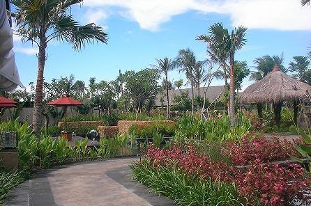 St.Regis Bali ～ ひと雨季越えた緑の記録\'09・4月 ～_a0074049_1622112.jpg