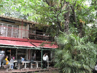 多摩川の隠れ家カフェ ルナティック 夢で逢えたら 多摩川の隠れ家カフェ ルナティック 夢で逢えたら