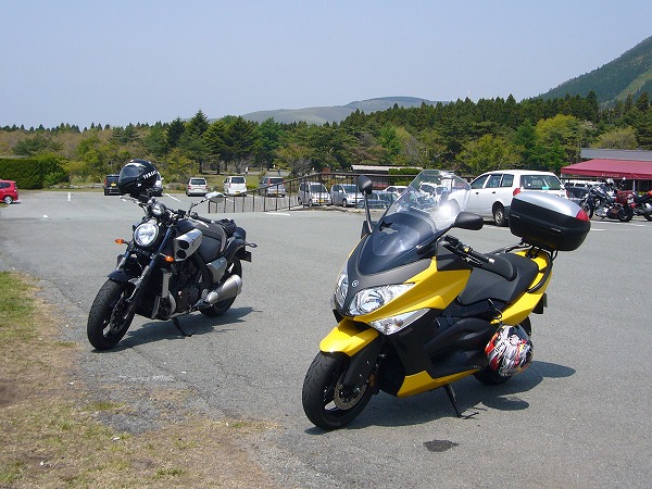 09/04/30(木)　九州ツーリング 2日目　255ｋｍ　　　　　　　　　　　　　　　　Total 5,745km _e0165338_17413336.jpg