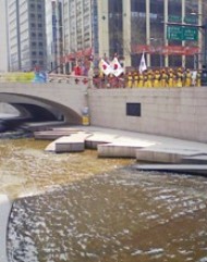 清渓川と漢江~ 韓国 ソウル~ _f0197754_1658838.jpg