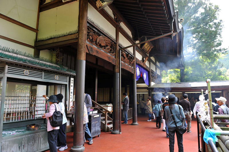 篠栗 南蔵院 2_a0042310_1337228.jpg