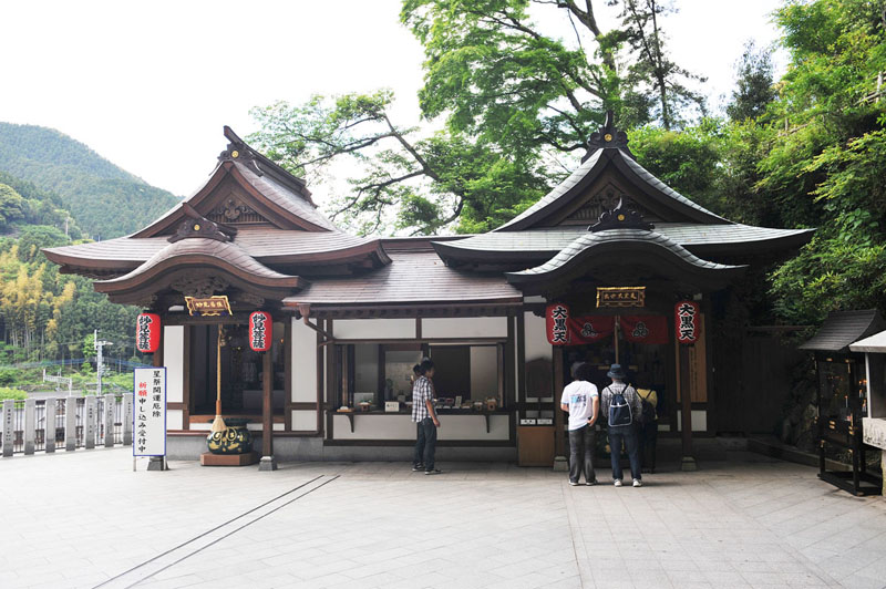 篠栗 南蔵院 2_a0042310_1345283.jpg