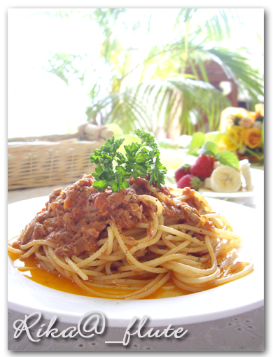ツナのトマトソースパスタ (トンノ)_c0103827_1154534.jpg