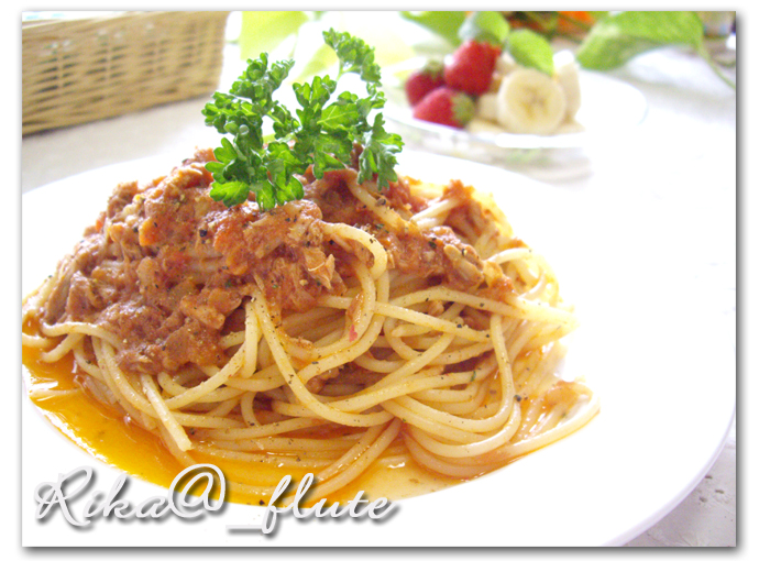 ツナのトマトソースパスタ (トンノ)_c0103827_11582694.jpg