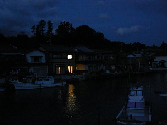 2006【隠岐鳥取姫路】心象風景に妖怪がいる!旅【境港正福寺、妖怪ロード、隠岐島後かっぱ大明神、島前いか神社、焼火神社、後鳥羽院火葬塚、七尋女房ヶ岩、三徳山投入堂、因幡の白兎、姫路城お菊井戸、刑部姫】_b0116271_17283153.jpg