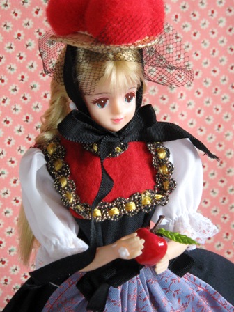 人形用ドイツの民族衣装 2 : Der Liebling ～蚤の市フリークの雑貨手帳～