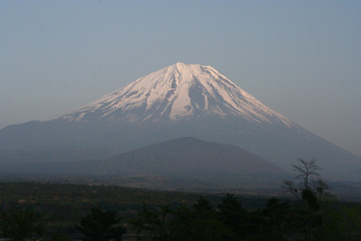 富士山を眺める山旅 3日目 毛無山登山 _d0055236_19514155.jpg
