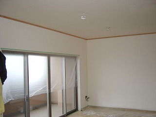 廻縁 コーナービートの取り付け 広島県内での珪藻土 漆喰塗りの施工実績