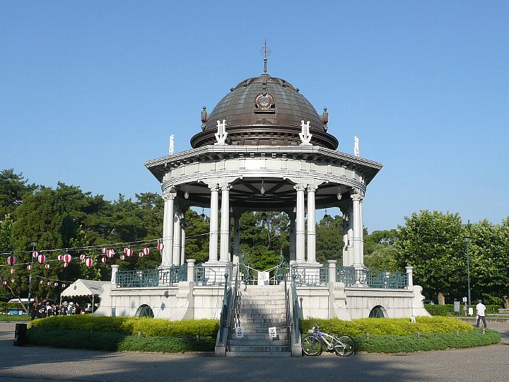 鶴舞公園奏楽堂 レトロな建物を訪ねて 鶴舞公園奏楽堂 レトロな建物を訪ねて