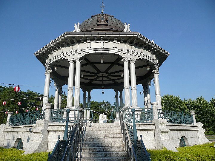 鶴舞公園奏楽堂 レトロな建物を訪ねて 鶴舞公園奏楽堂 レトロな建物を訪ねて