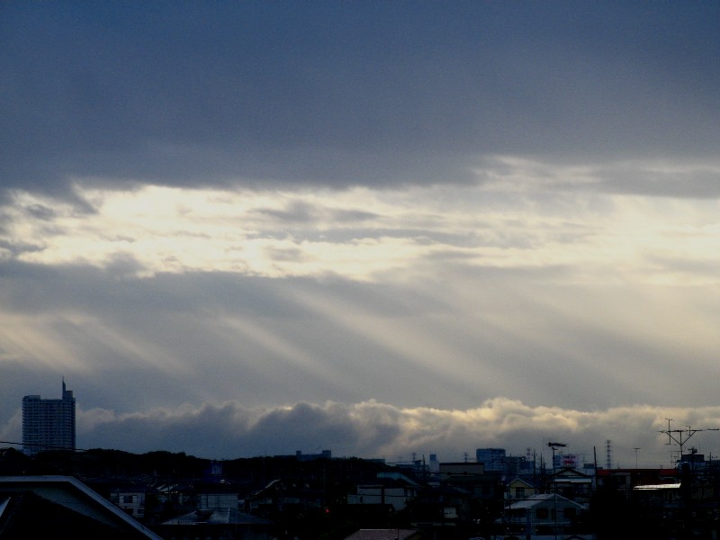 雨上がる～天使の階段（光芒）_e0086880_18554587.jpg