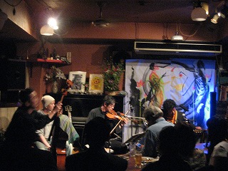 5/2　SO-DA　LIVE!＠下北沢・ぐ_d0074596_0592456.jpg