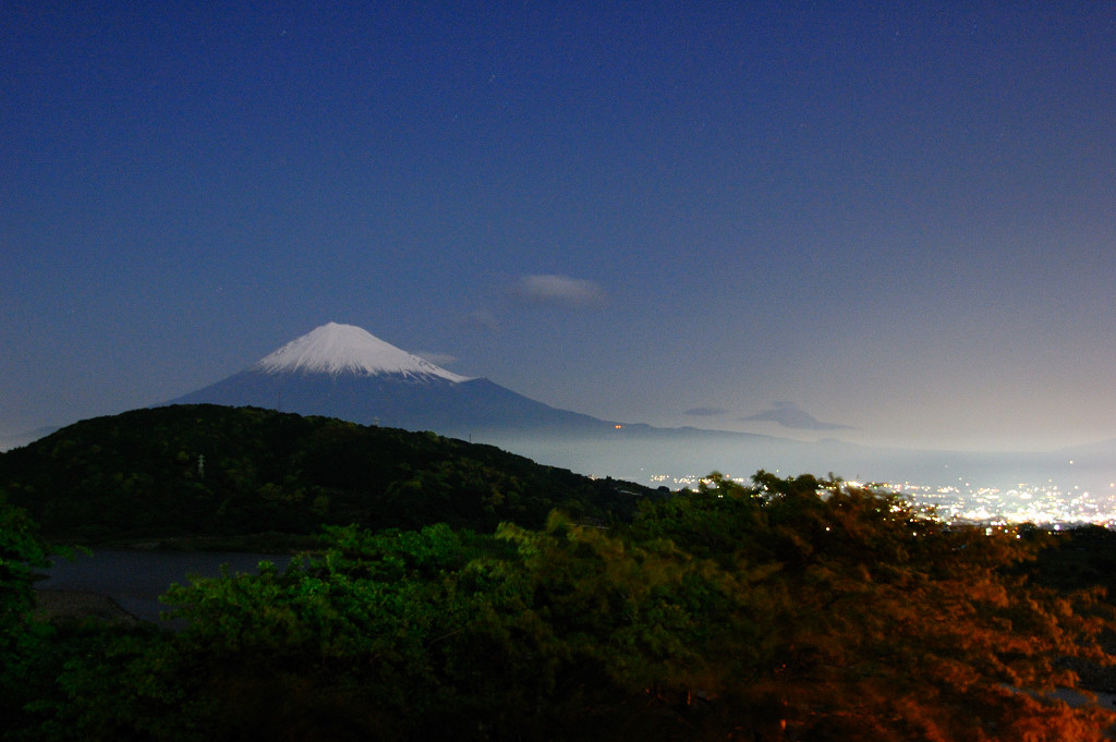 Mt.Fujiを絡めた夜景でも　【コメント書き込み不可】_f0109432_3204955.jpg