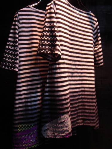 BorDEr dYe OnEPiEcE Tee_c0127070_1951352.jpg