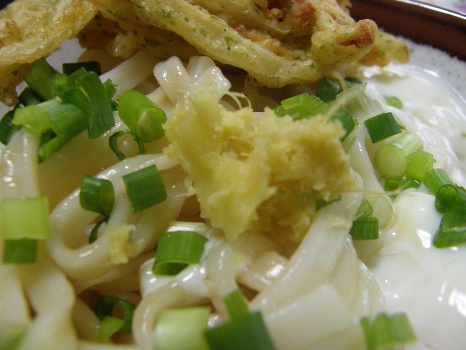 嫁の作った「温玉ぶっかけうどん」_c0118393_18261327.jpg