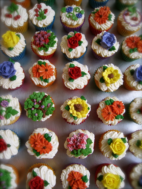 Flower Cup Cakes from NY_c0120817_1295386.jpg