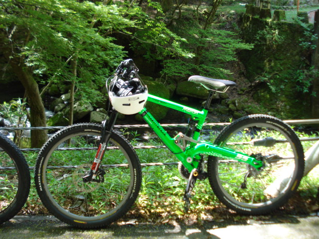 e0015108_81264.jpg