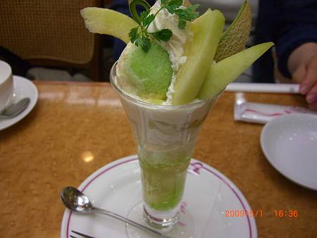 d0065324_120497.jpg