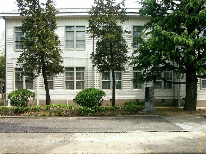 鎌倉近代建築の歴史散歩 | 吉田鋼市 |本 | 通販 | Amazon