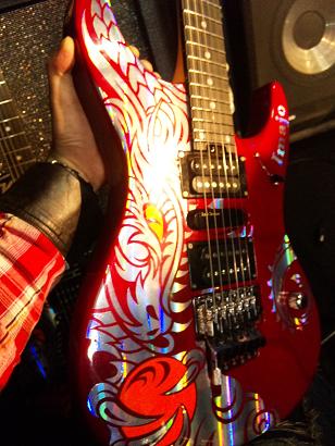 KillerGuitars　オリジナルNEWギター_e0146185_19415920.jpg