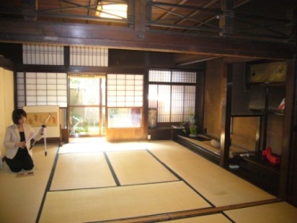 5月11日、京都産業大学と be京都におじゃましました。_a0063096_1964984.jpg