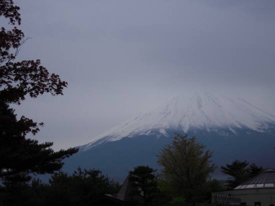 雨の朝霧　キャンプとラン　1_d0145798_21501412.jpg