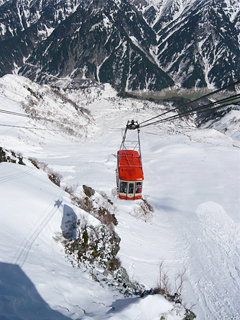 立山の中心で うどんをすする_c0053520_22434574.jpg