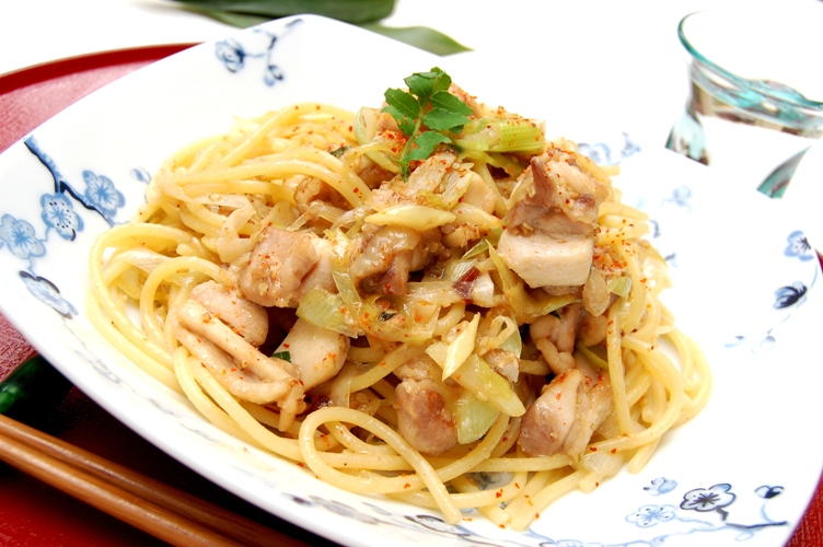 お箸で食べたい☆鶏ネギ味噌パスタ_d0104926_2313153.jpg