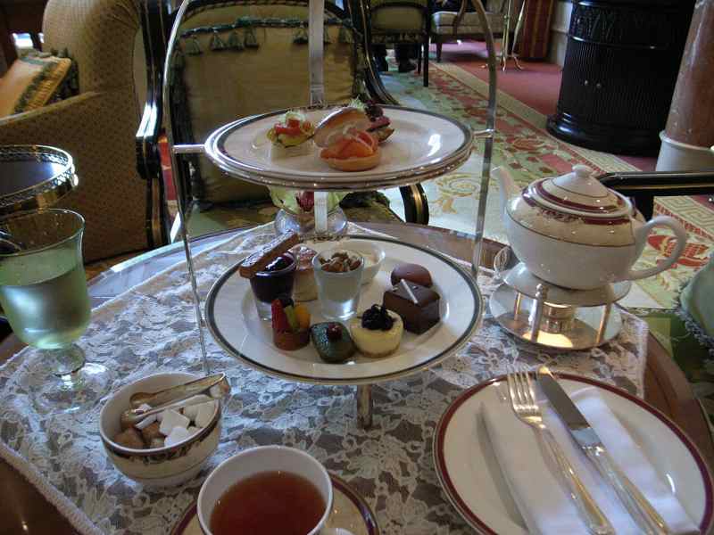 【中国】ザ・リッツ・カールトン広州 大堂酒廊(Pearl Lounge)_d0068879_13259.jpg