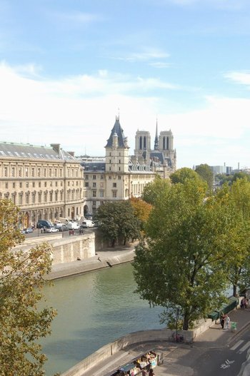 Paris Tokyoソシエテ ボンヌの往復書簡ブログ