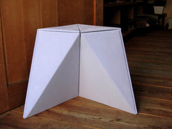 Papercraft Chairをご紹介します！_b0153663_17494826.jpg