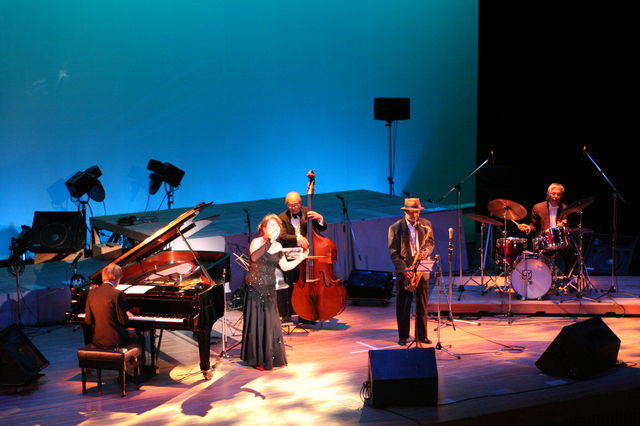 f0086378_04801.jpg