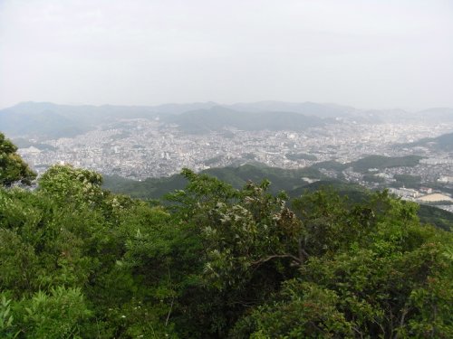 09-5：岩屋山（市内の丘）_f0187402_21233870.jpg